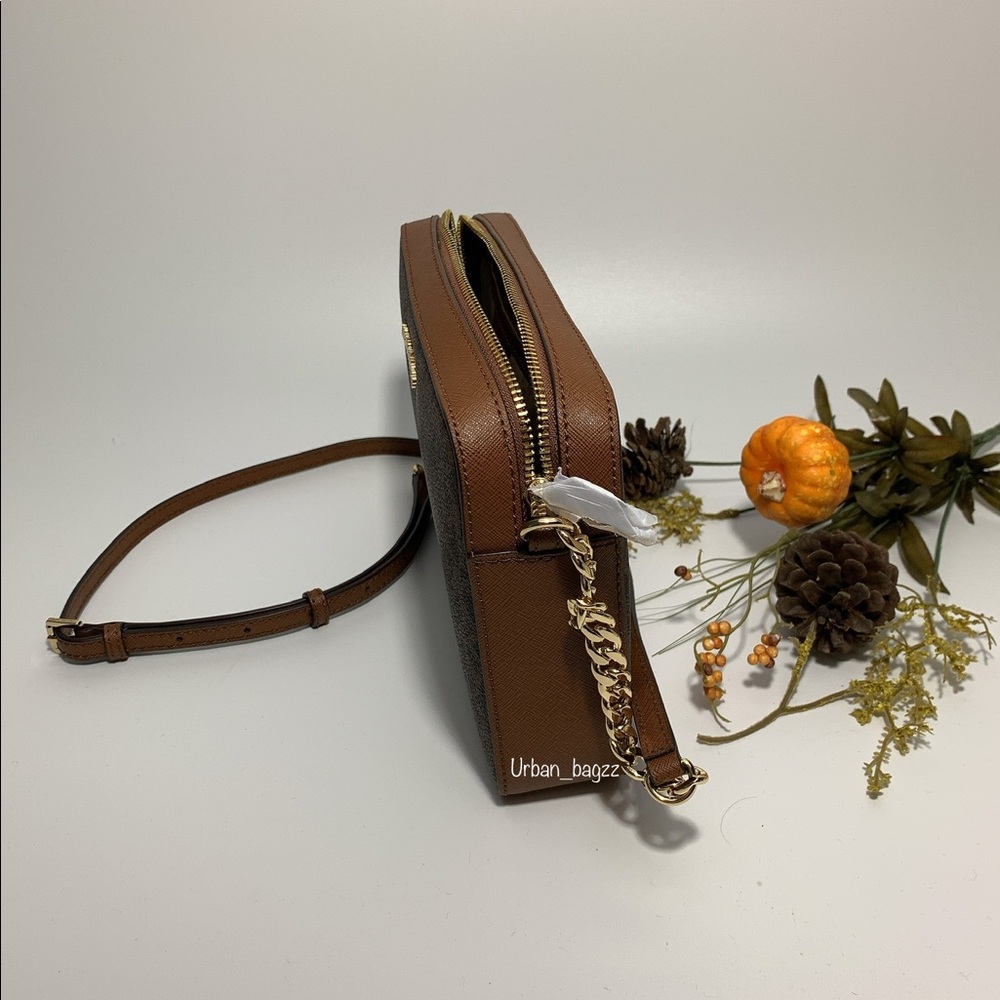 Michael Kors Jet Set Large EW Crossbody - Picture 4 of 8